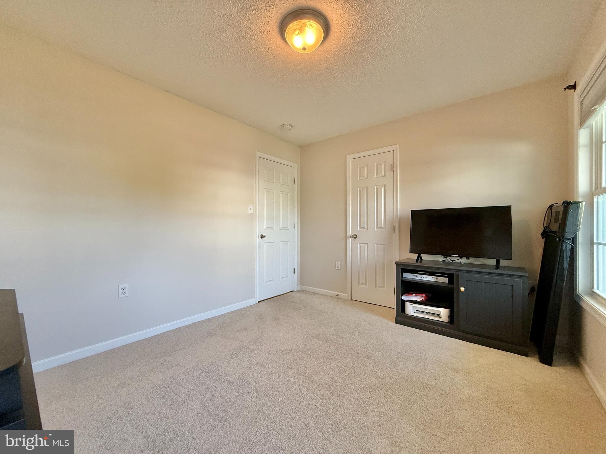 PEBBLE RIDGE - Residential