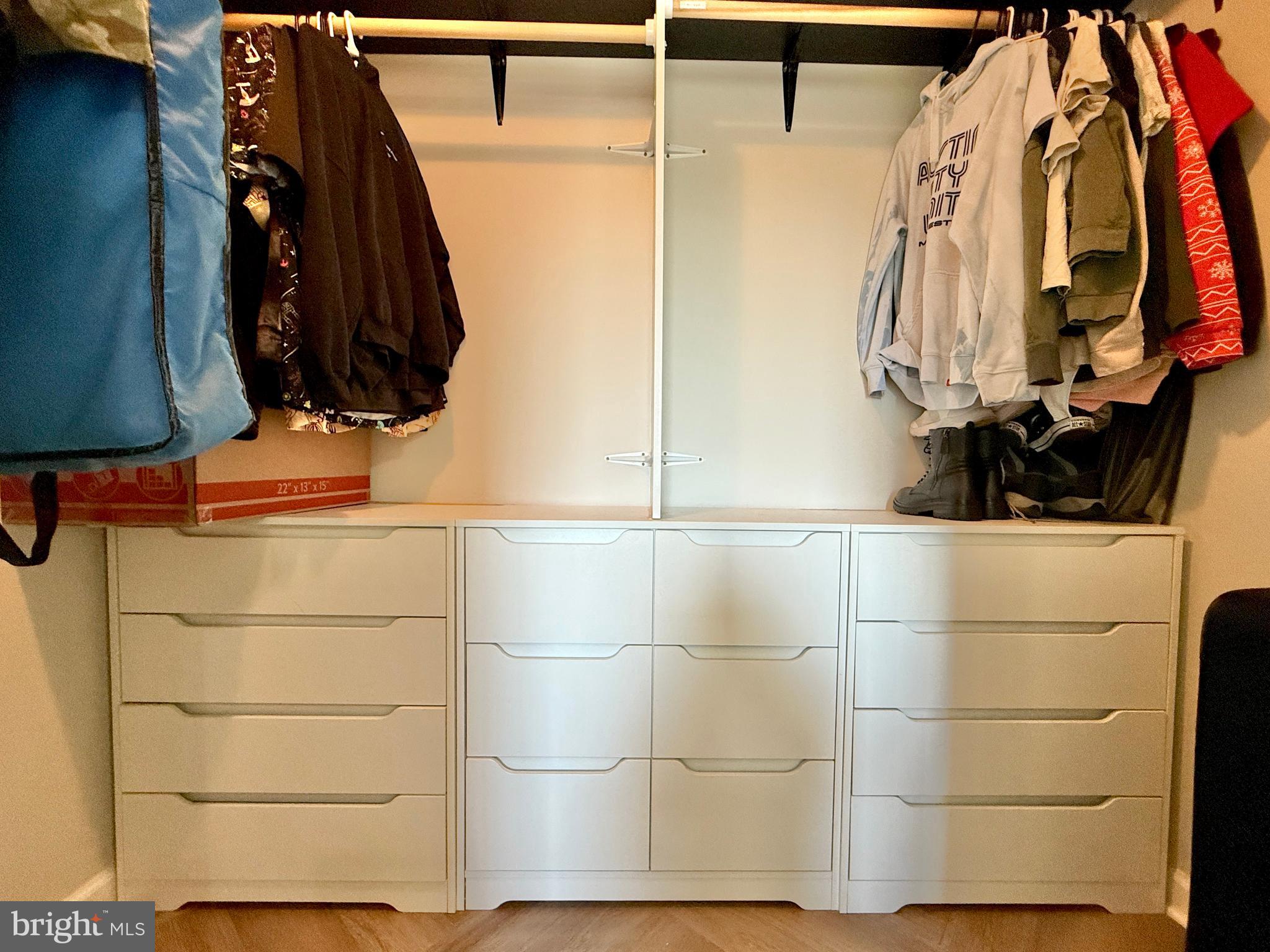 PEBBLE RIDGE - Residential