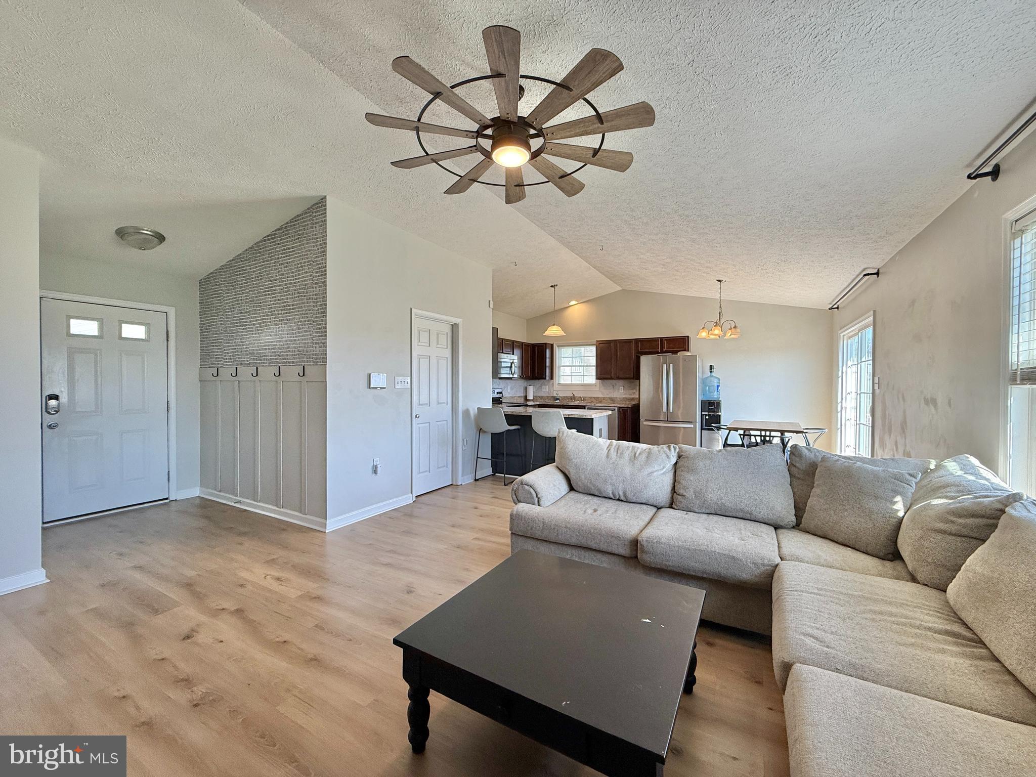 PEBBLE RIDGE - Residential