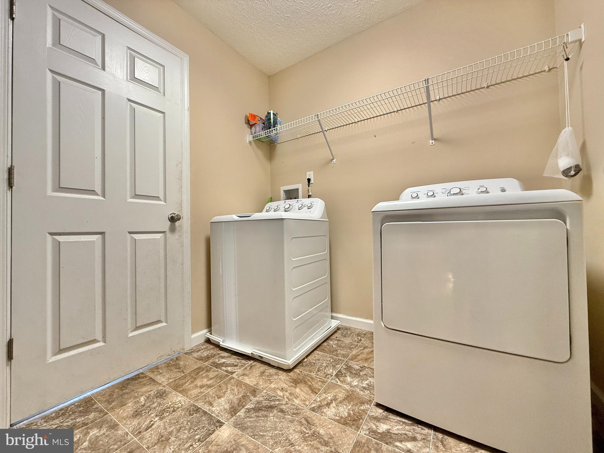 PEBBLE RIDGE - Residential