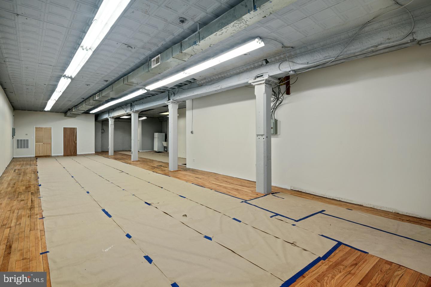 PASSYUNK SQUARE - Commercial Sale