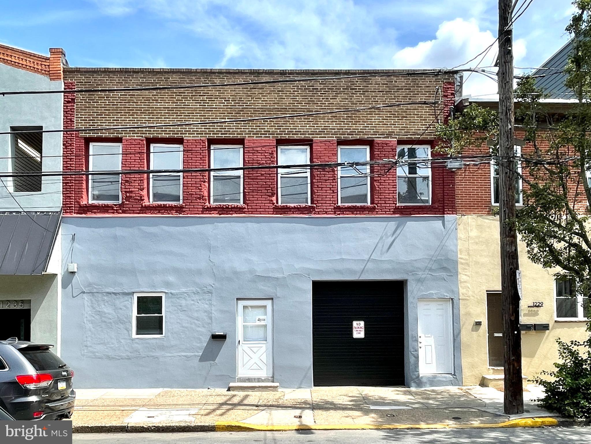 PASSYUNK SQUARE - Commercial Sale