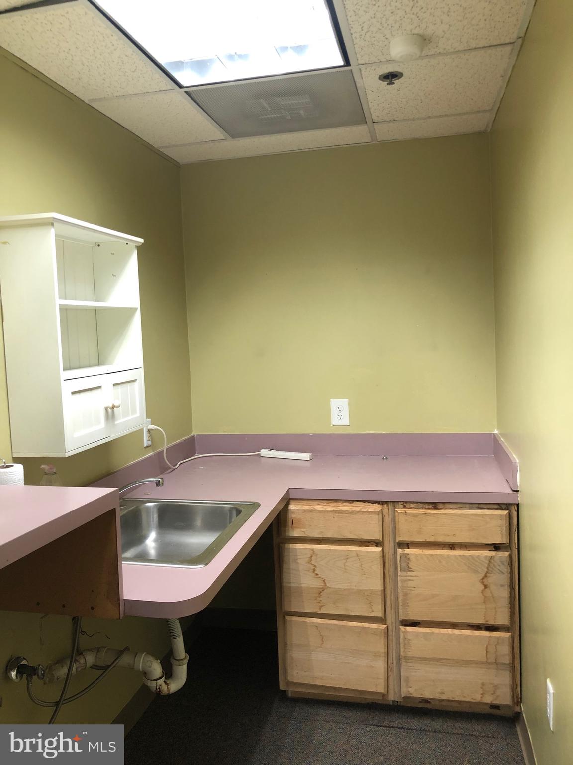 OLDE FORT SQUARE CONDO P - Commercial Lease