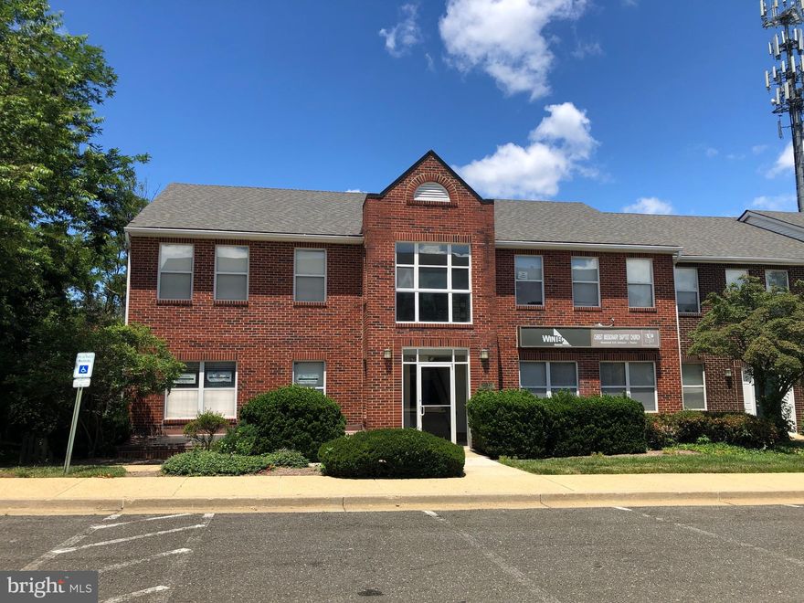 Ready to start a new business, or expanding?  This office space is in Olde Fort Square, located on Main level. It has 3 private offices, 1 bathroom and kitchen.  Reception and waiting area for your future clients. Open floor plan. Plenty of parking spaces. Convenient location.  Close to a shopping center and restaurants.  Less than 15 mins (8 miles) to MGM National Harbor.  Plenty of parking spaces. Easy access to DC, and VA, National Harbor, MGM and outlet. Tenant is responsible for ALL utilities.  Move in fee $1900.