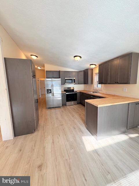 TOWAMENSING TRAIL - Residential