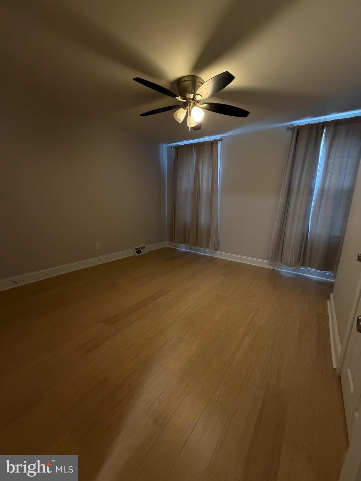 PORT RICHMOND - Residential