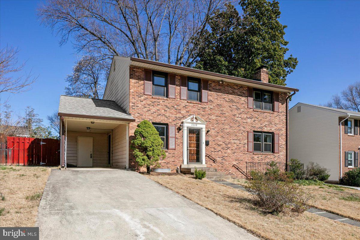 OVER LEE KNOLLS - Residential