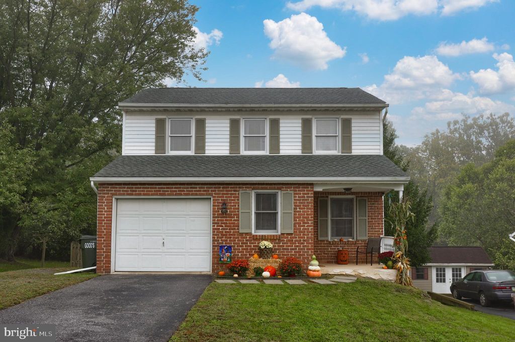 Photo of 817 Evergreen Street, DENVER, PA 17517 (MLS # PALA2058086)