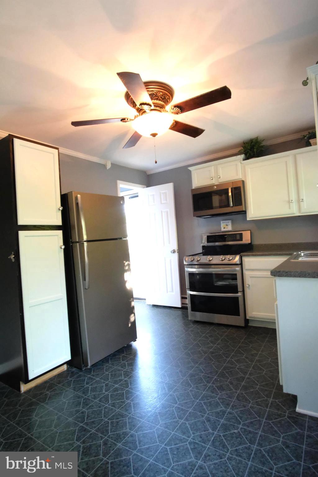 HADDOX TERRACE - Residential Lease