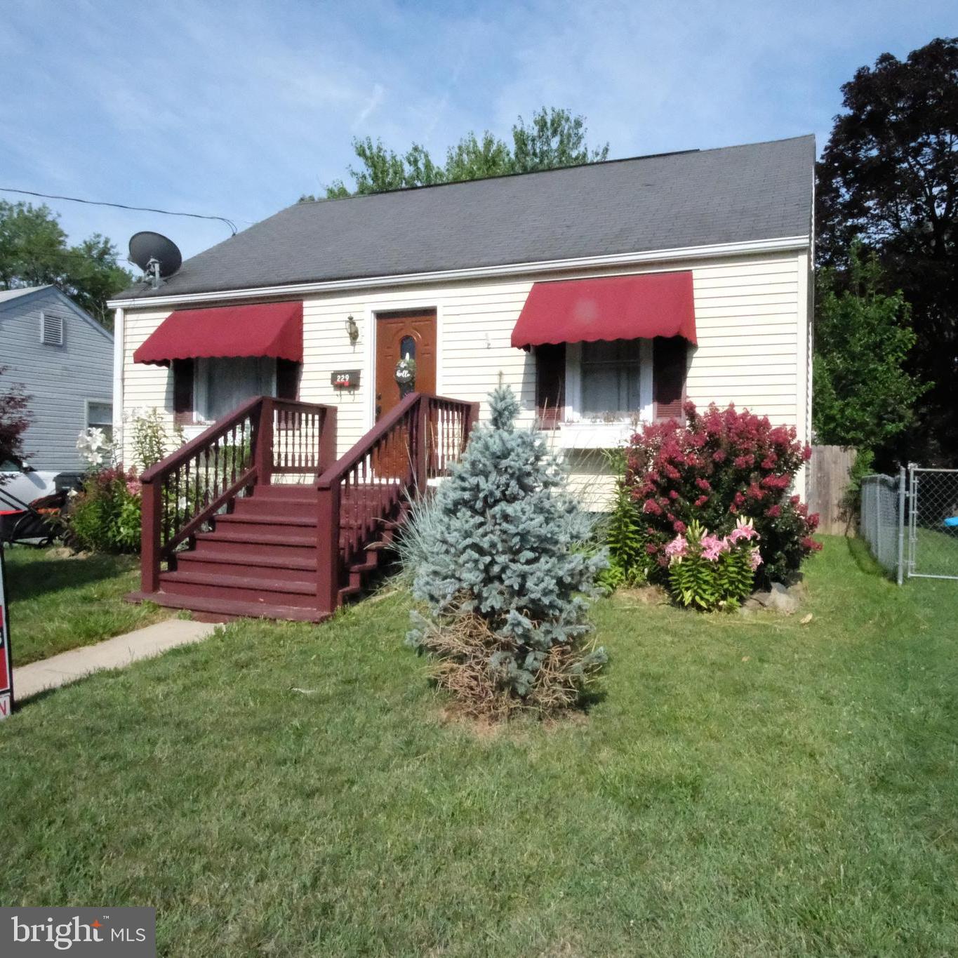 HADDOX TERRACE - Residential Lease