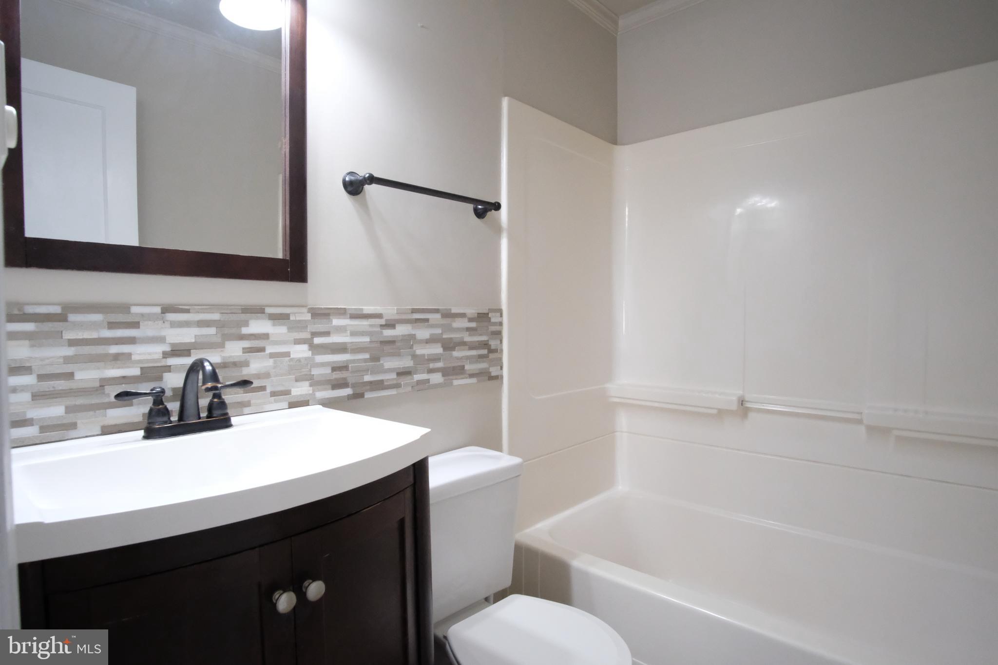 HADDOX TERRACE - Residential Lease