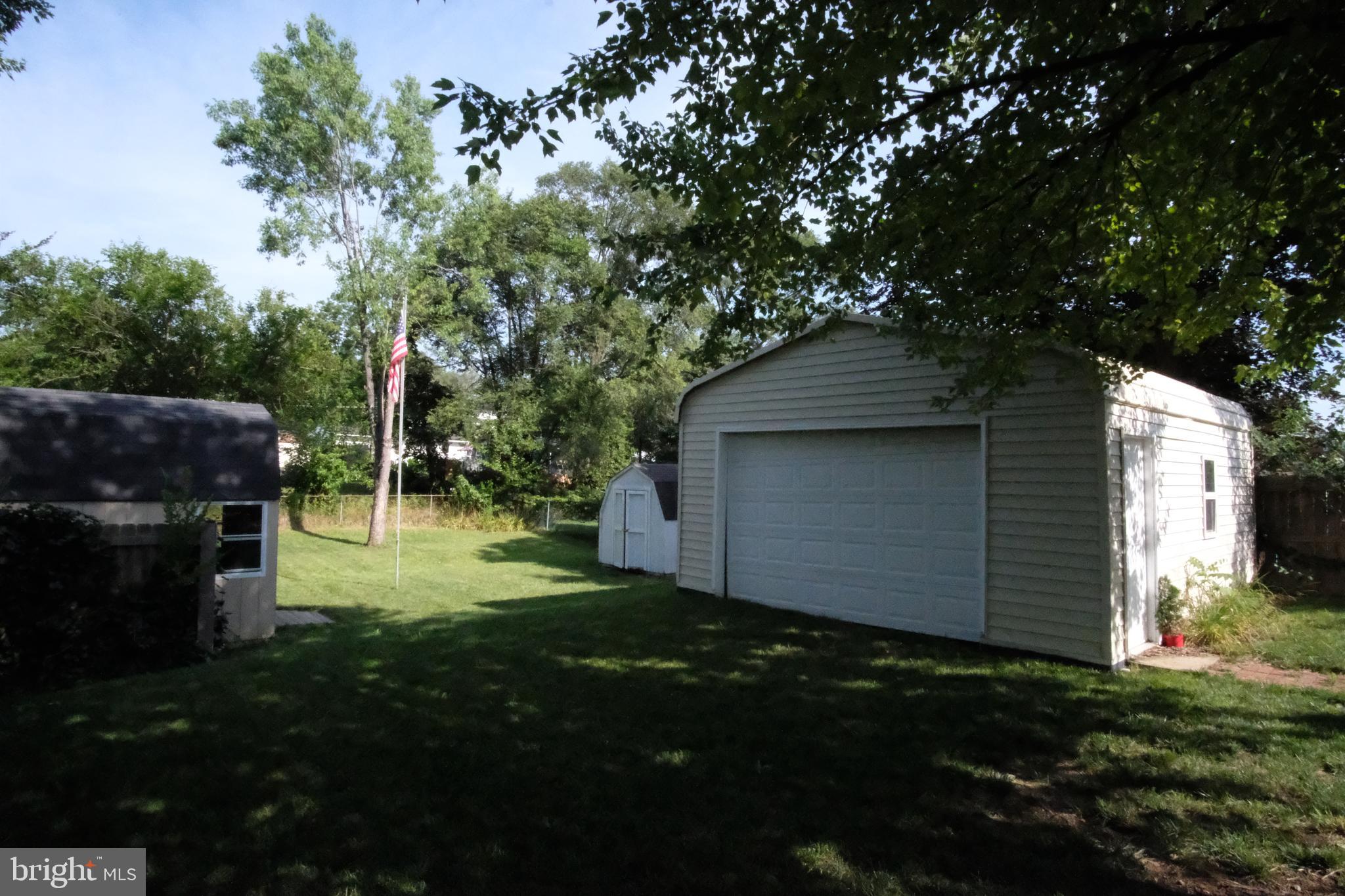 HADDOX TERRACE - Residential Lease