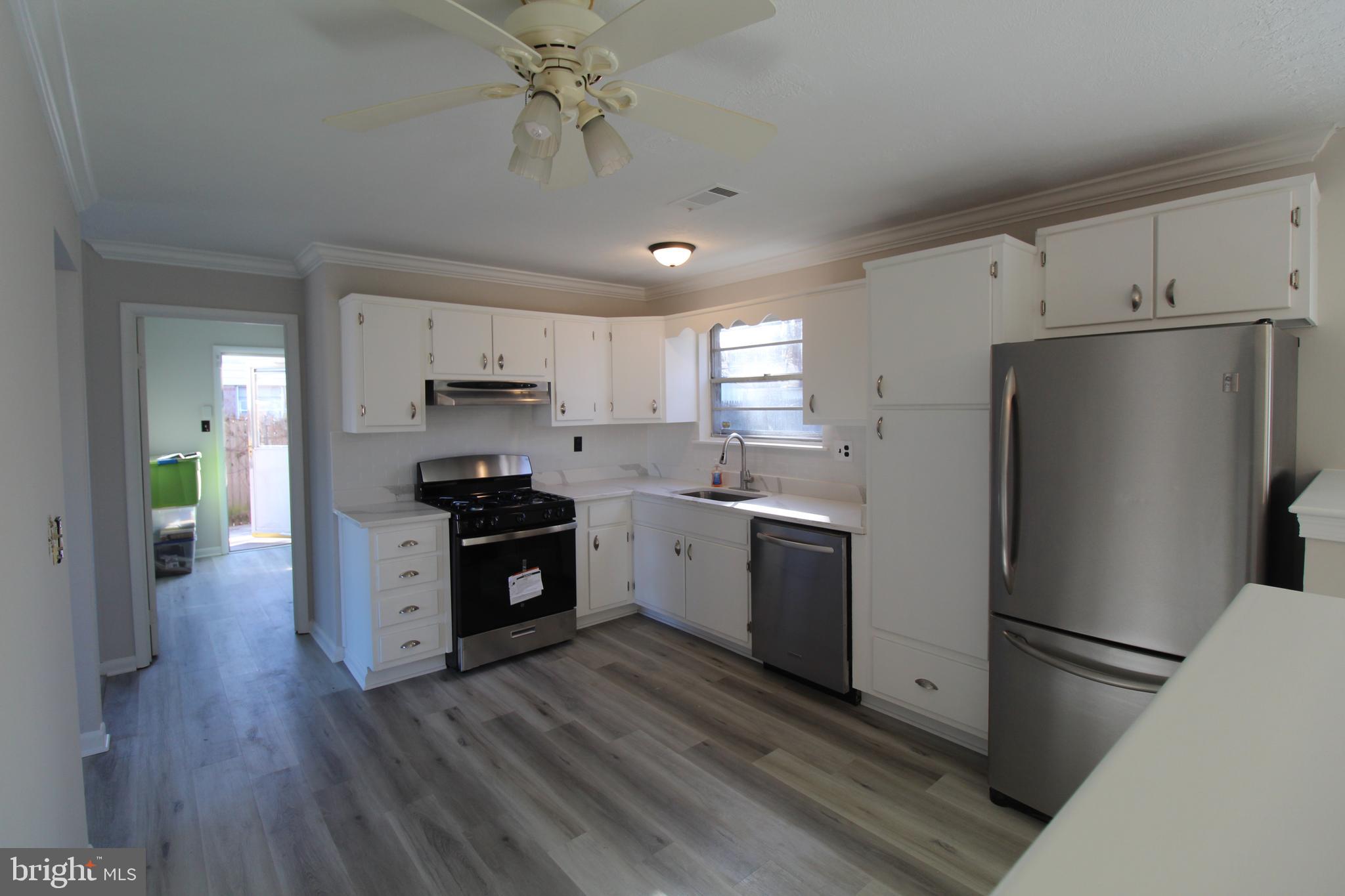 MELLWOOD HILLS - Residential