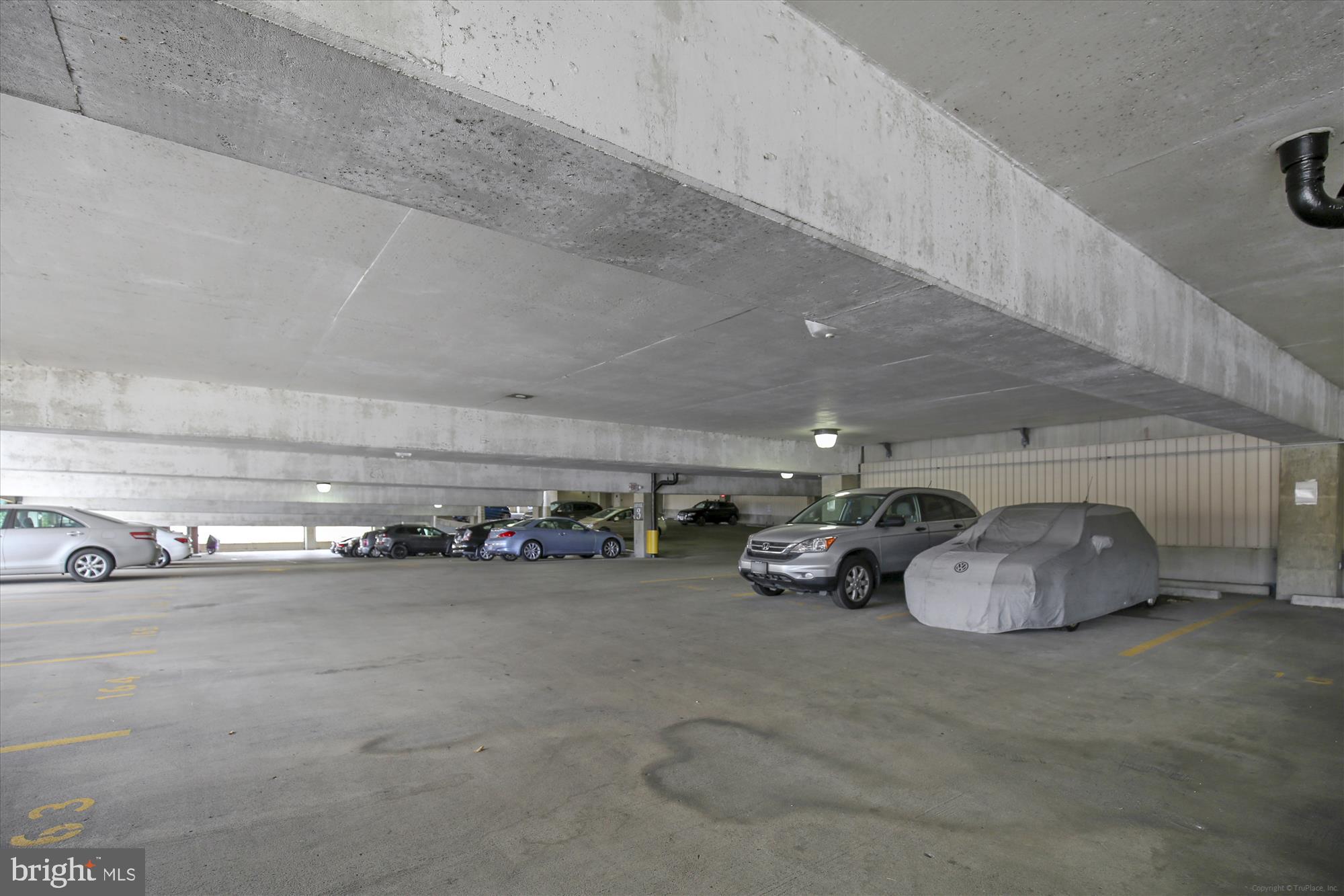 GROVE AT ARLINGTON - Residential