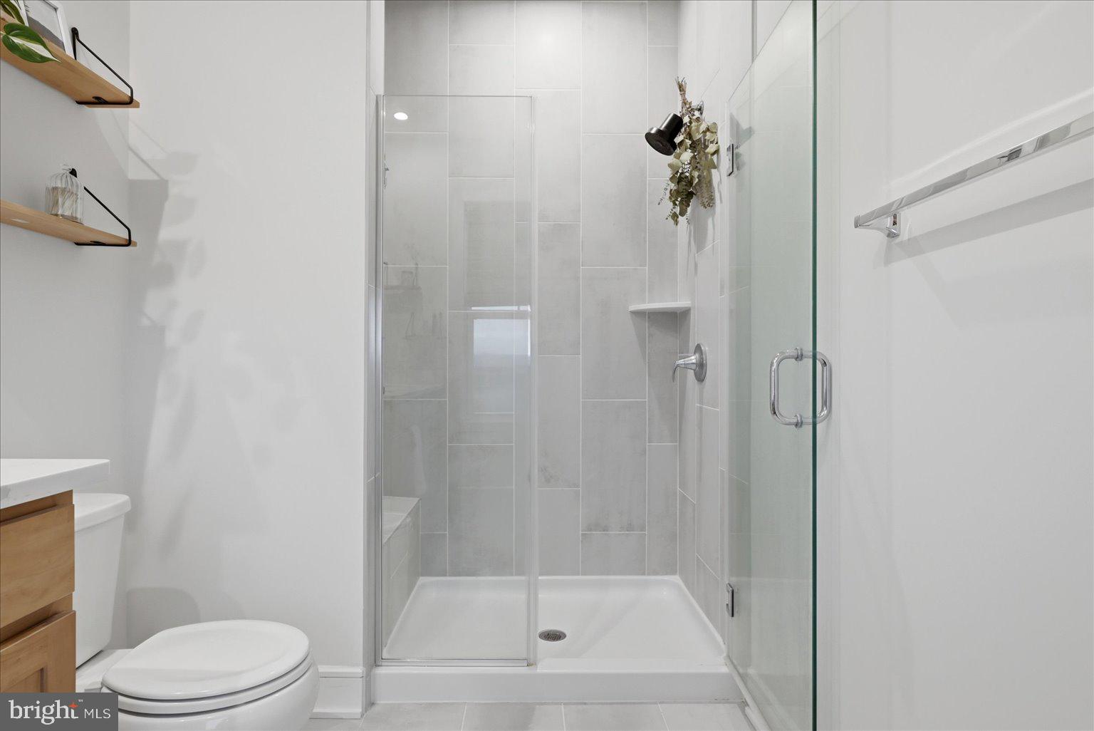 LAKE FREDERICK - Residential