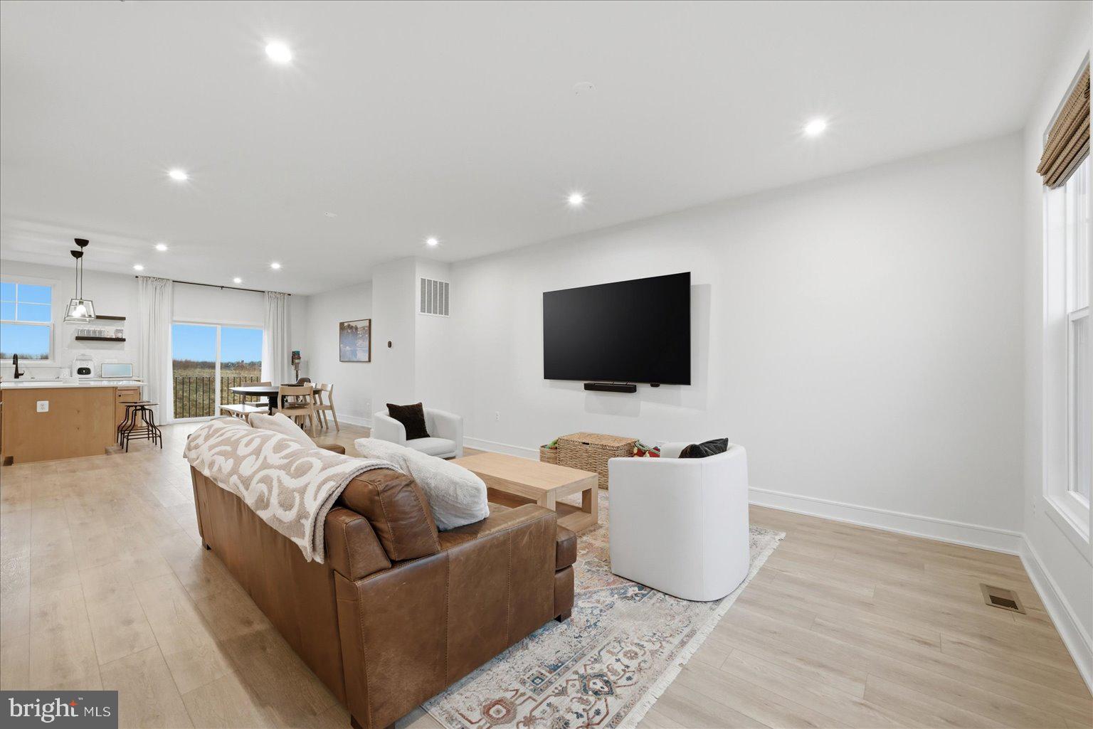 LAKE FREDERICK - Residential