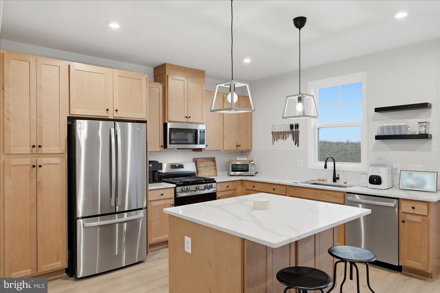 LAKE FREDERICK - Residential