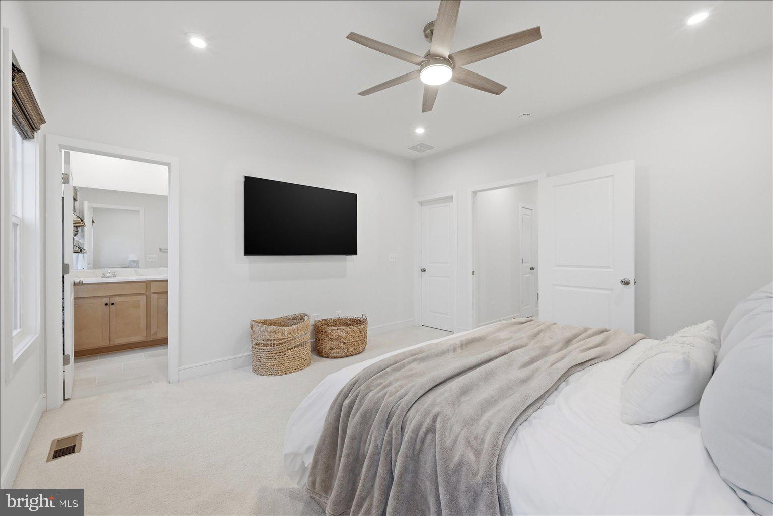 LAKE FREDERICK - Residential