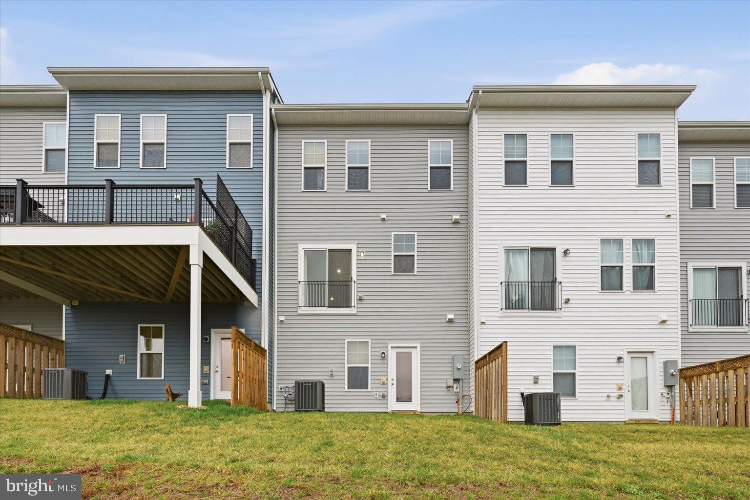 LAKE FREDERICK - Residential