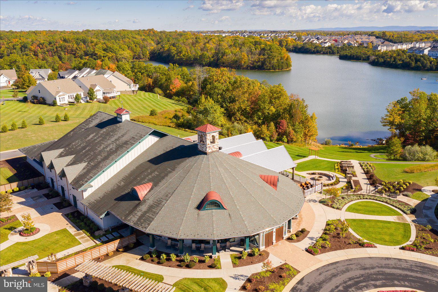 LAKE FREDERICK - Residential