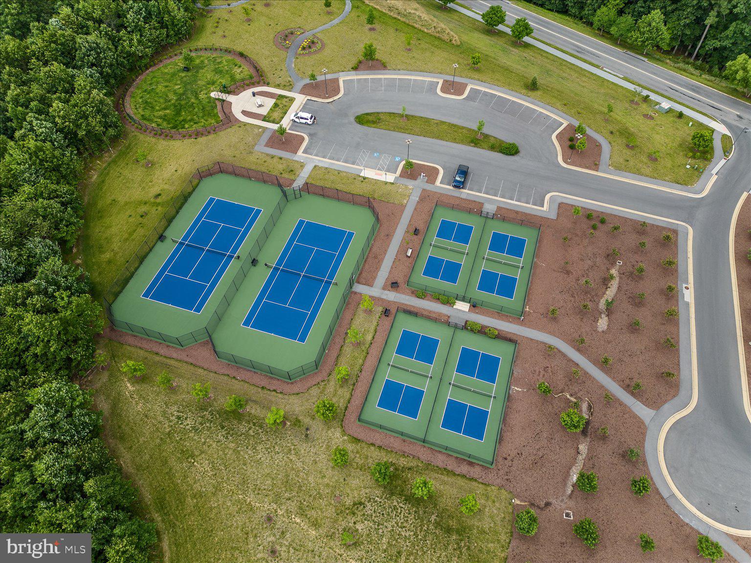 LAKE FREDERICK - Residential