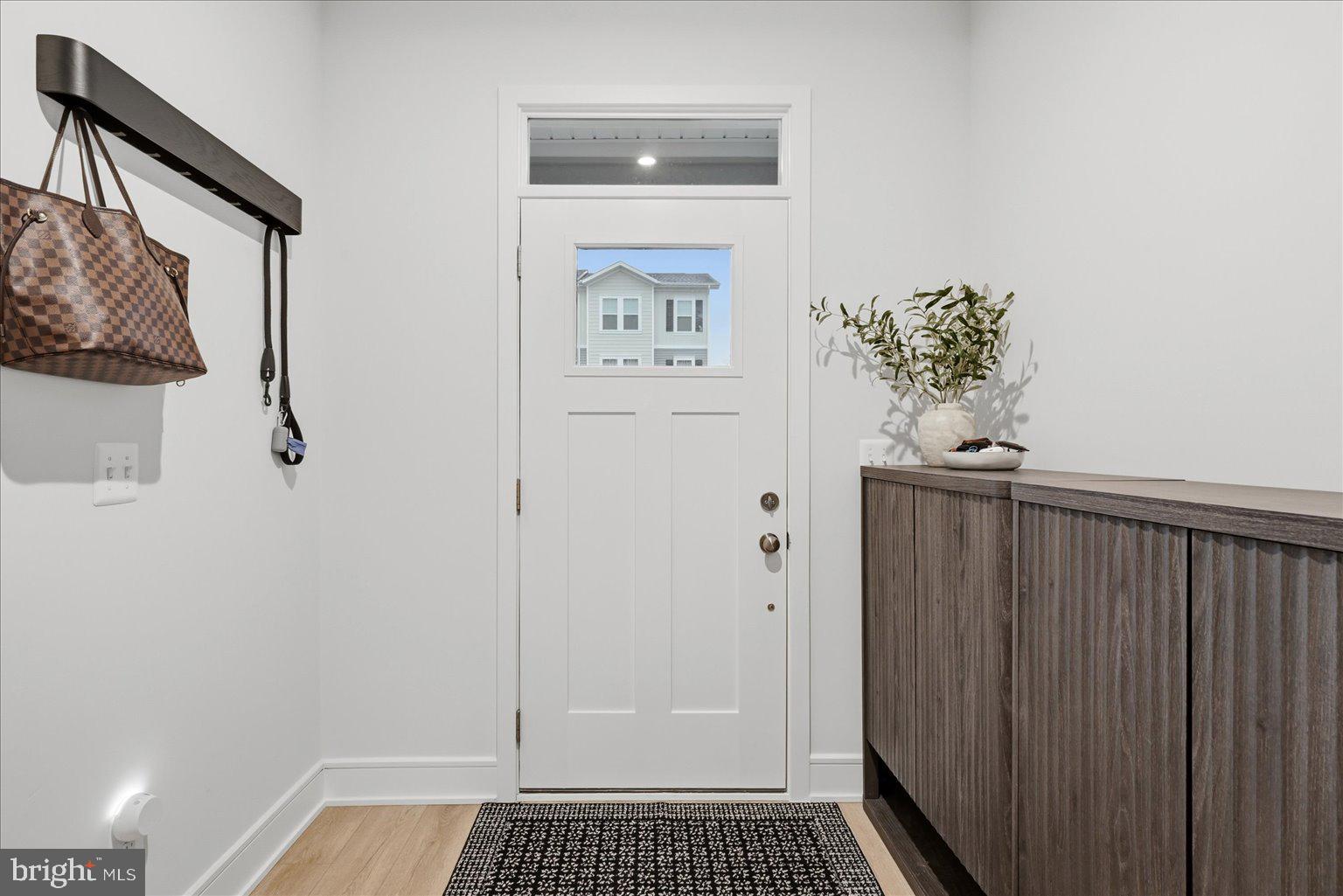 LAKE FREDERICK - Residential