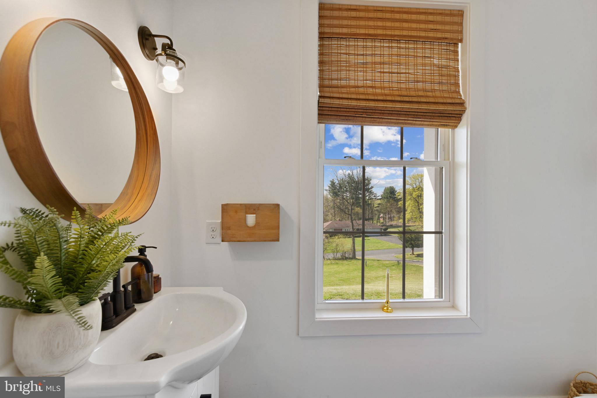 JARRETTSVILLE - Residential