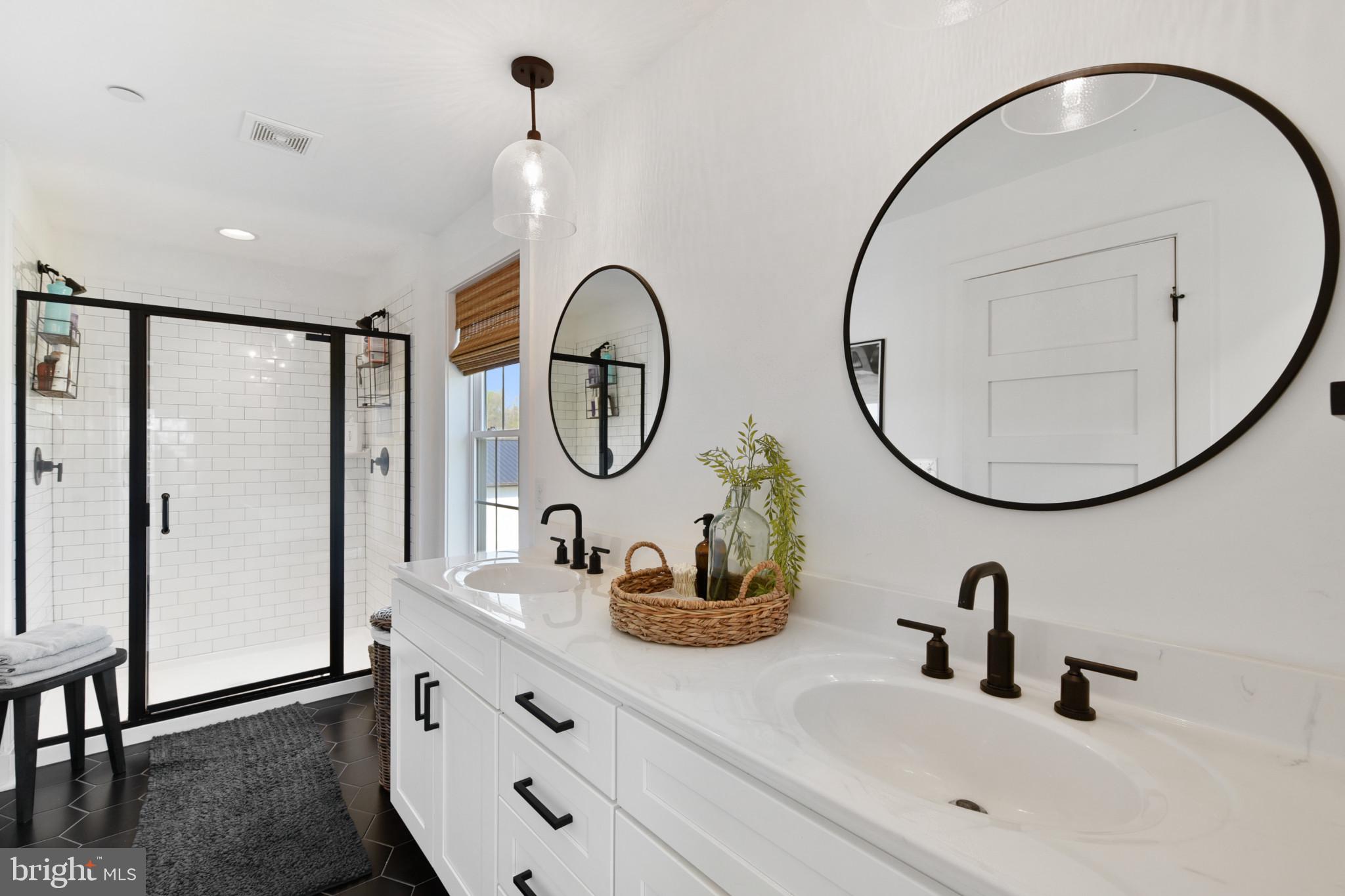 JARRETTSVILLE - Residential