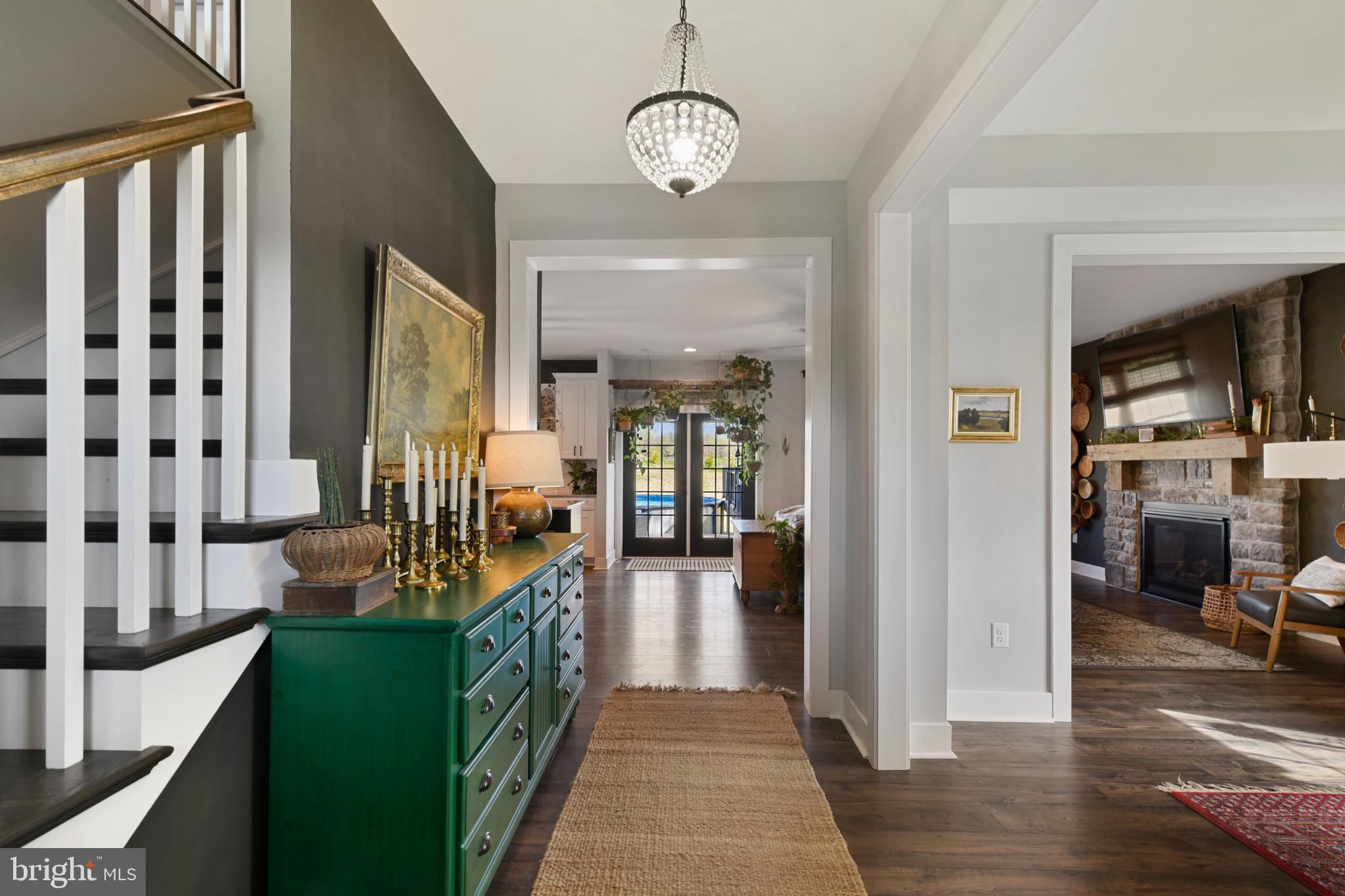 JARRETTSVILLE - Residential