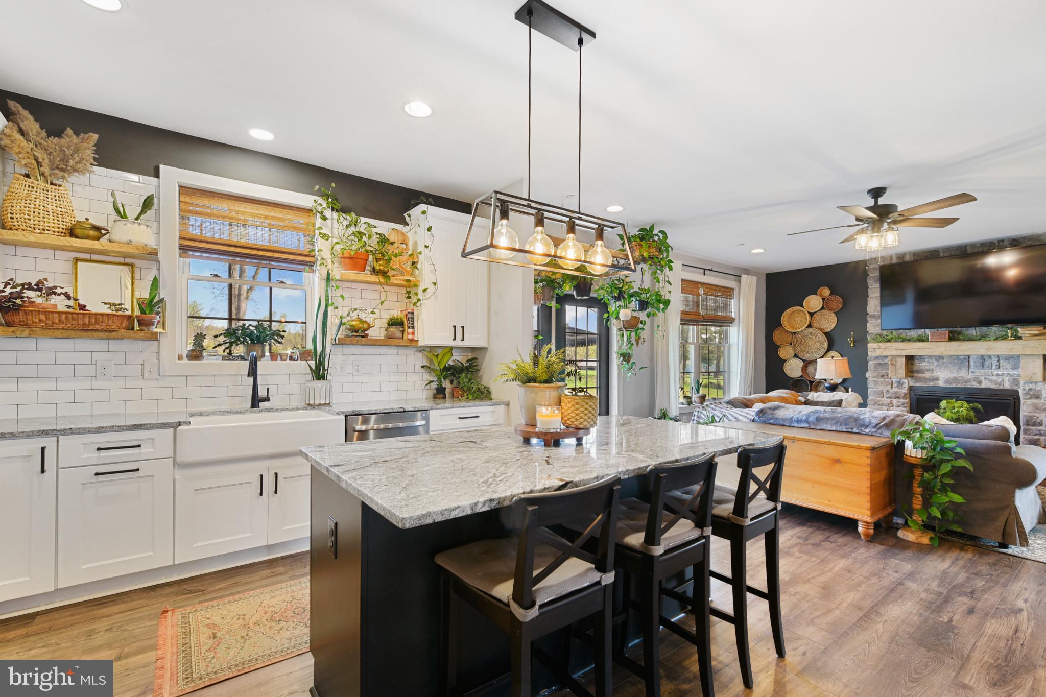 JARRETTSVILLE - Residential