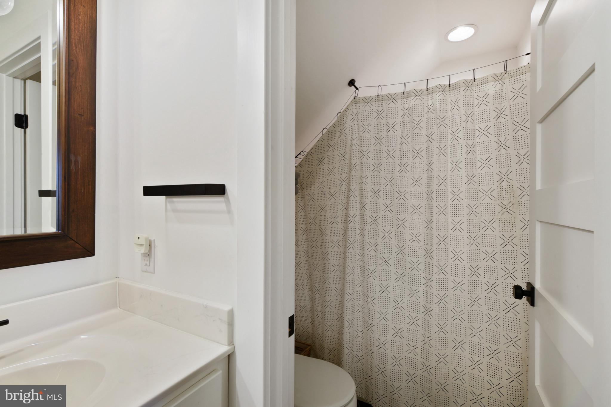 JARRETTSVILLE - Residential