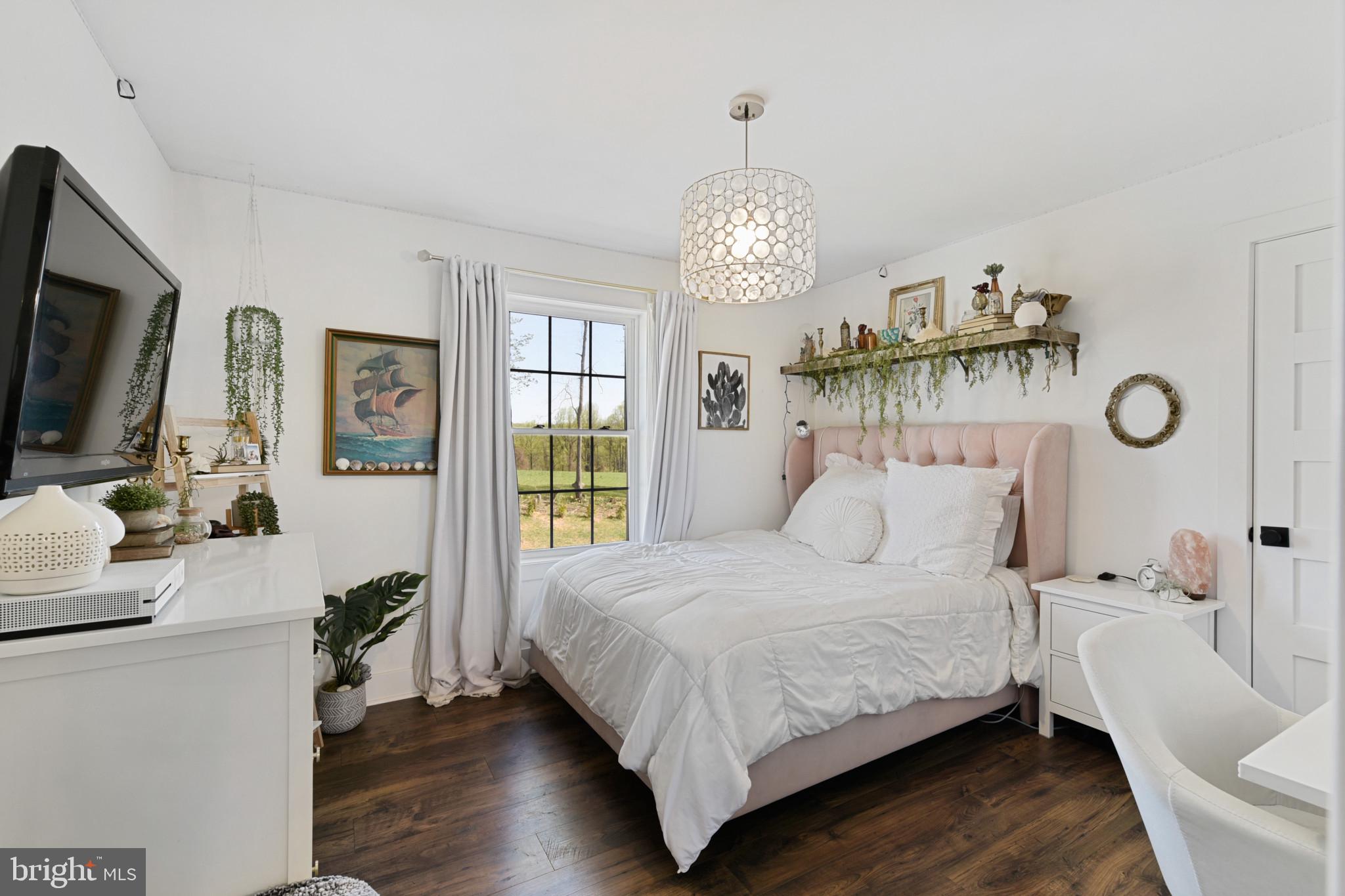 JARRETTSVILLE - Residential