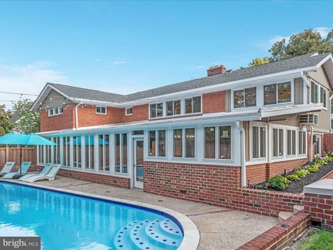 1502 MIDDLEBURY DRIVE ALEXANDRIA VA 22307