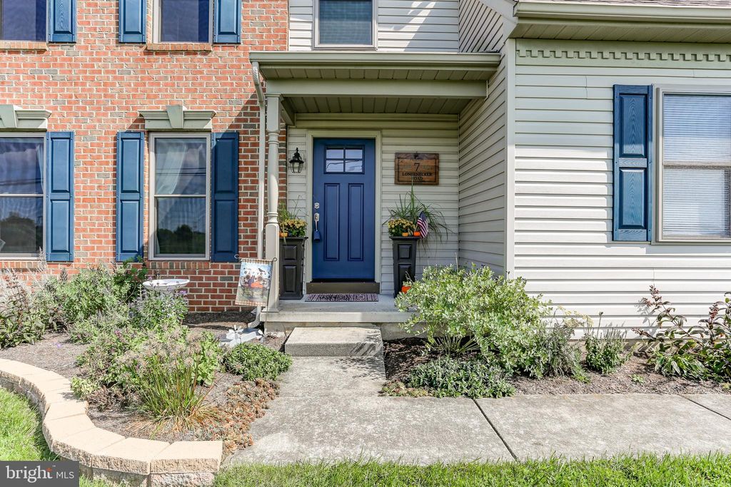 Photo of 7 LONGENECKER RD, LITITZ, PA 17543 (MLS # PALA2041146)