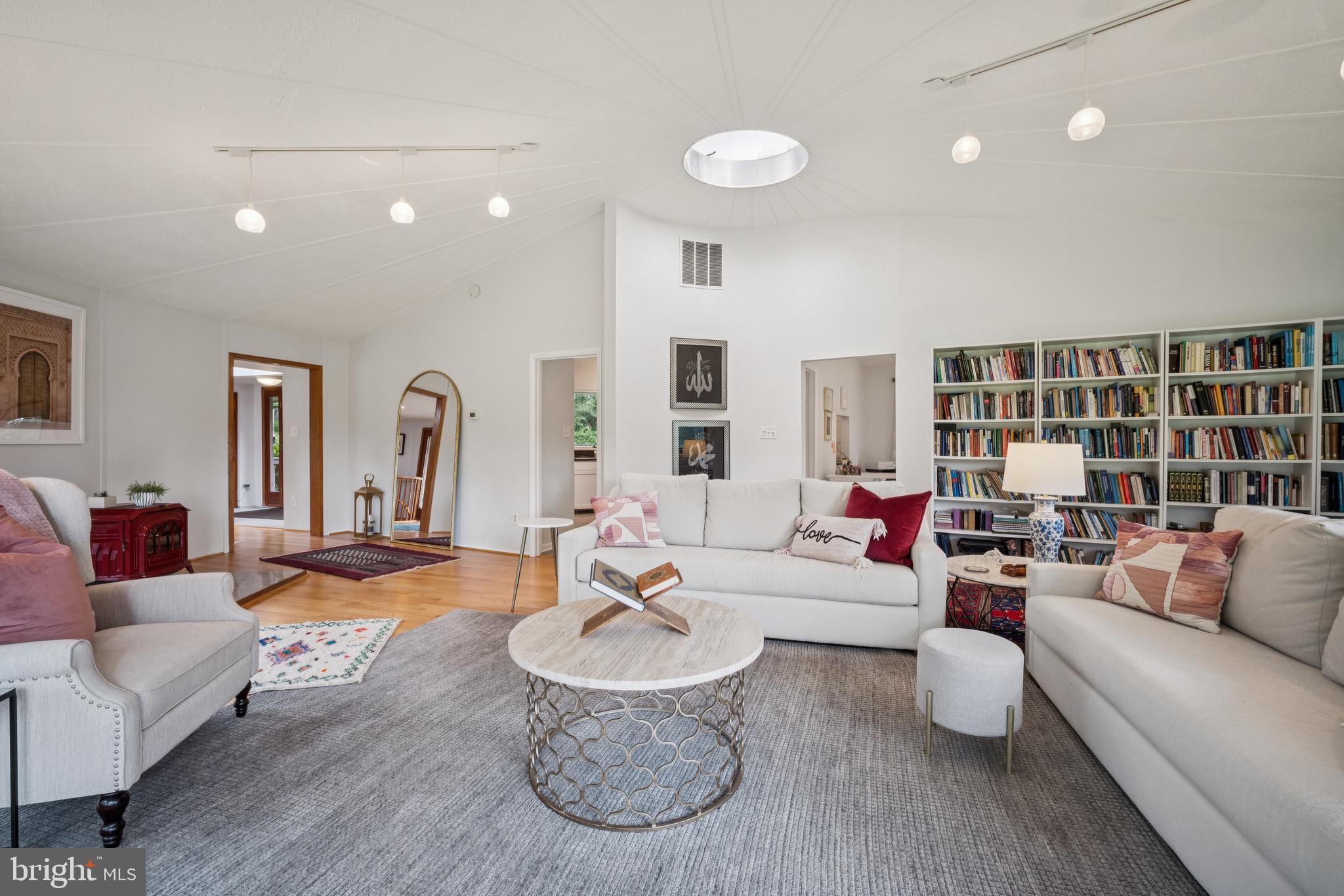 HICKORY RUN - Residential