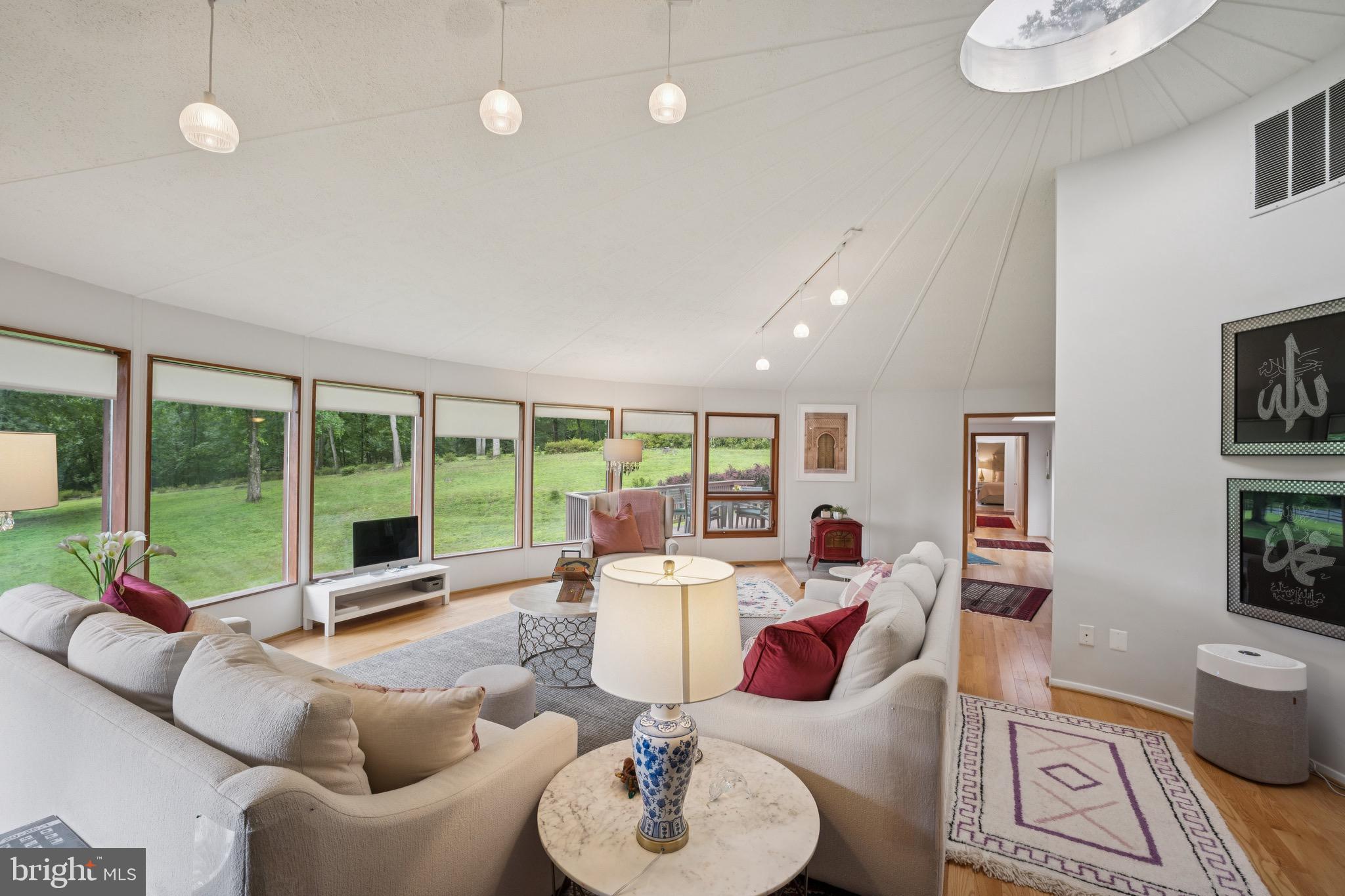 HICKORY RUN - Residential