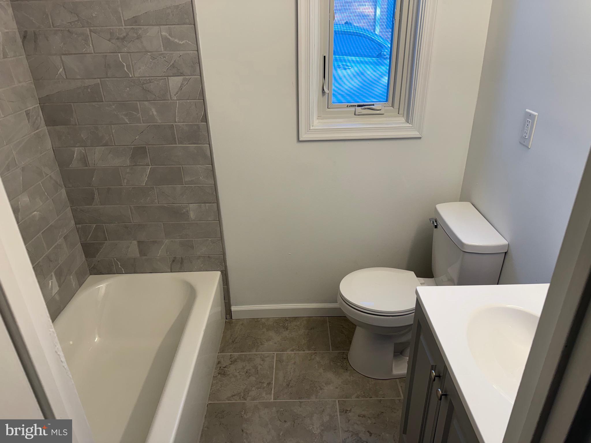 LYNNFIELD - Residential