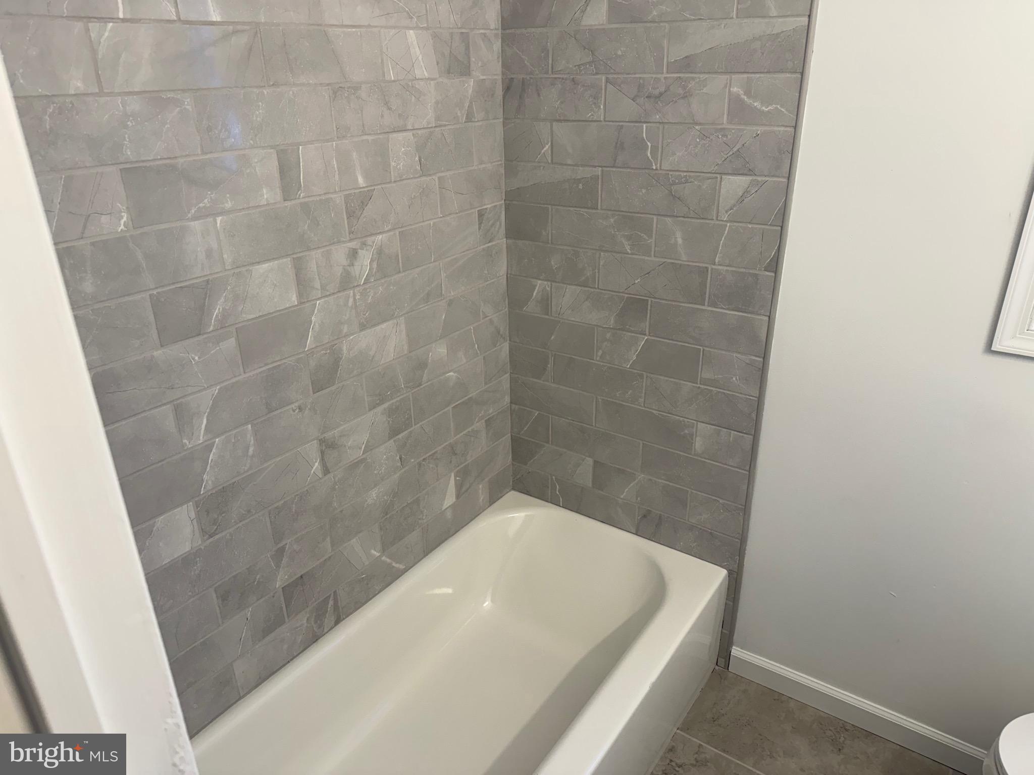 LYNNFIELD - Residential