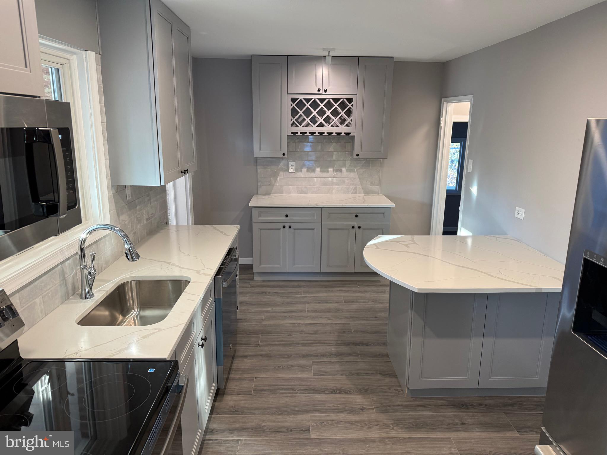 LYNNFIELD - Residential