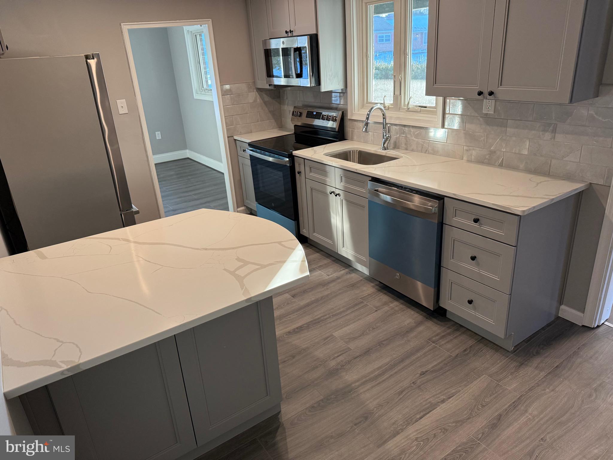 LYNNFIELD - Residential