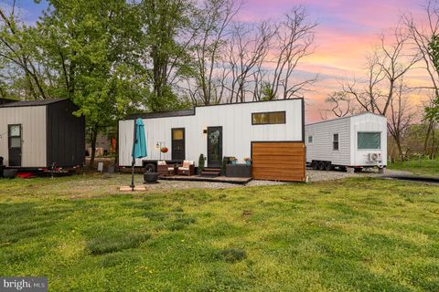 867 SCHWANGER ROAD # 14 ELIZABETHTOWN PA 17022