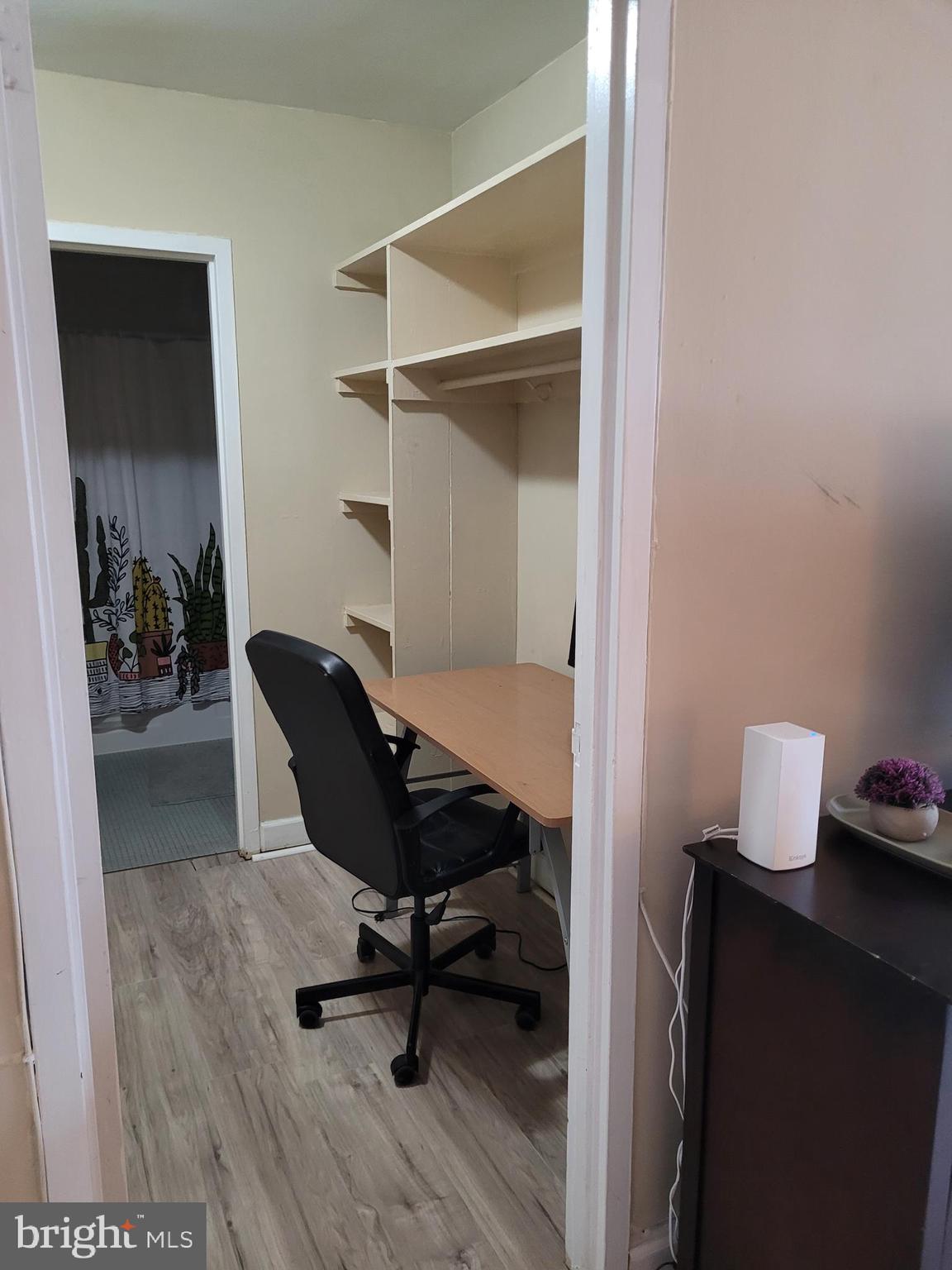 RIVER PLACE NORTH - Residential Lease