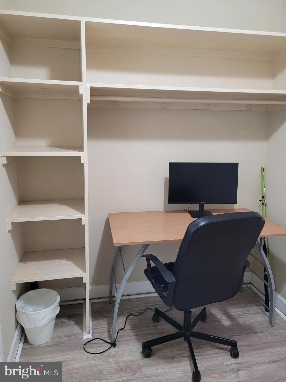 RIVER PLACE NORTH - Residential Lease