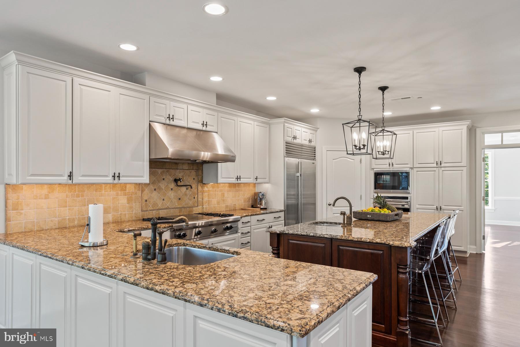 WHITEGATE - Residential