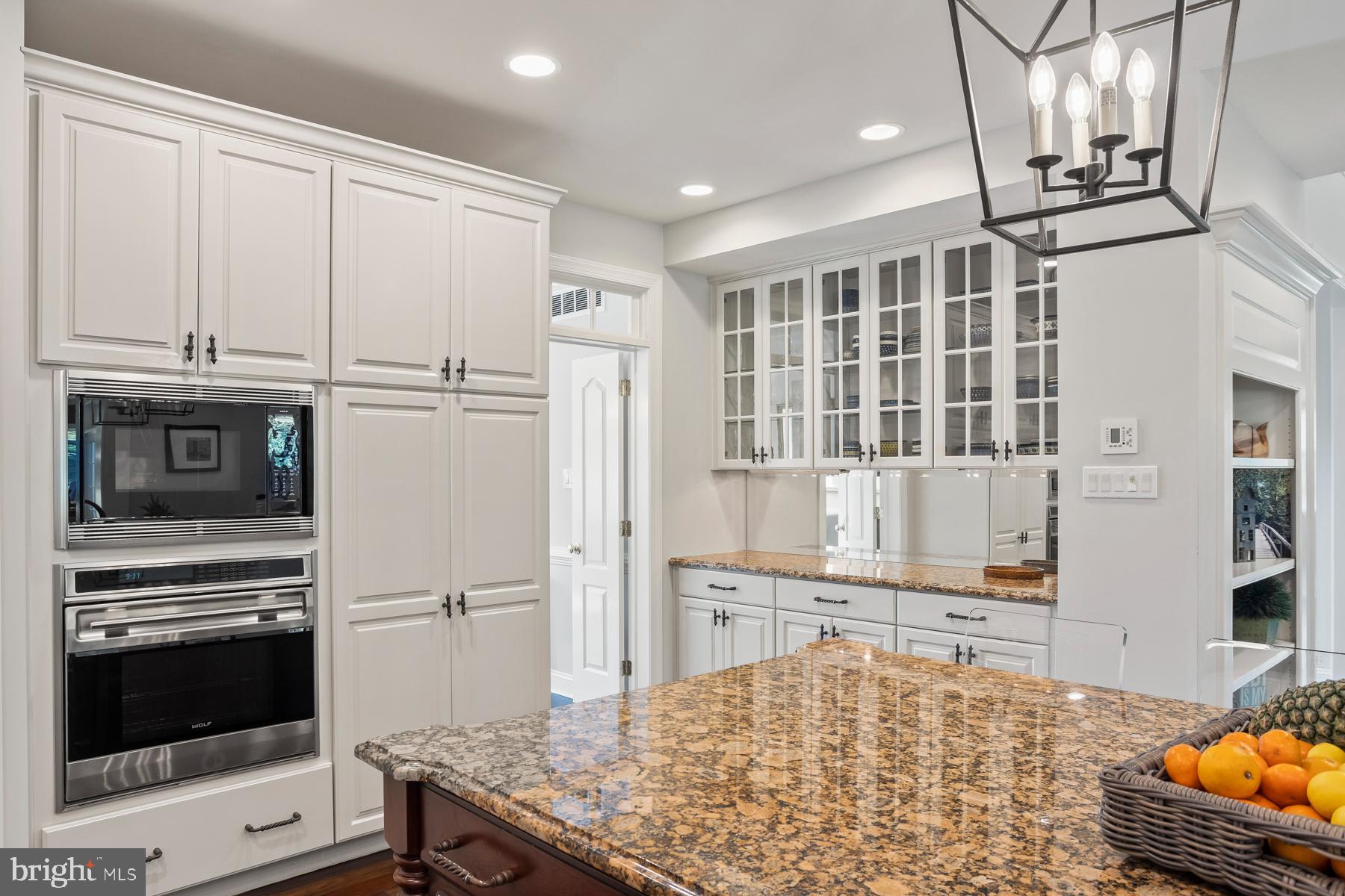 WHITEGATE - Residential