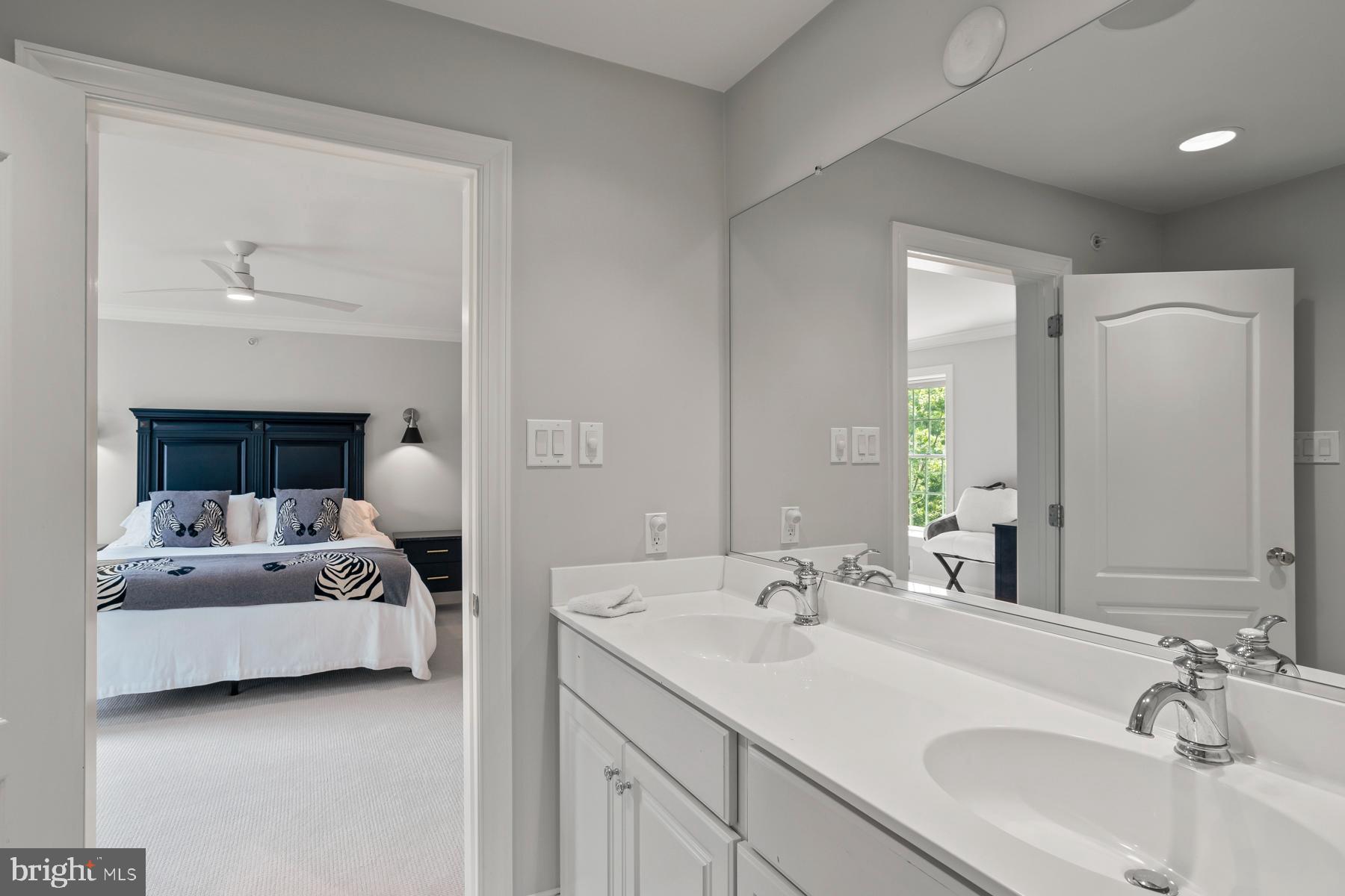 WHITEGATE - Residential