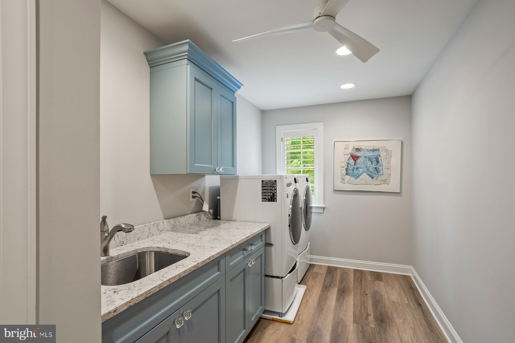 WHITEGATE - Residential