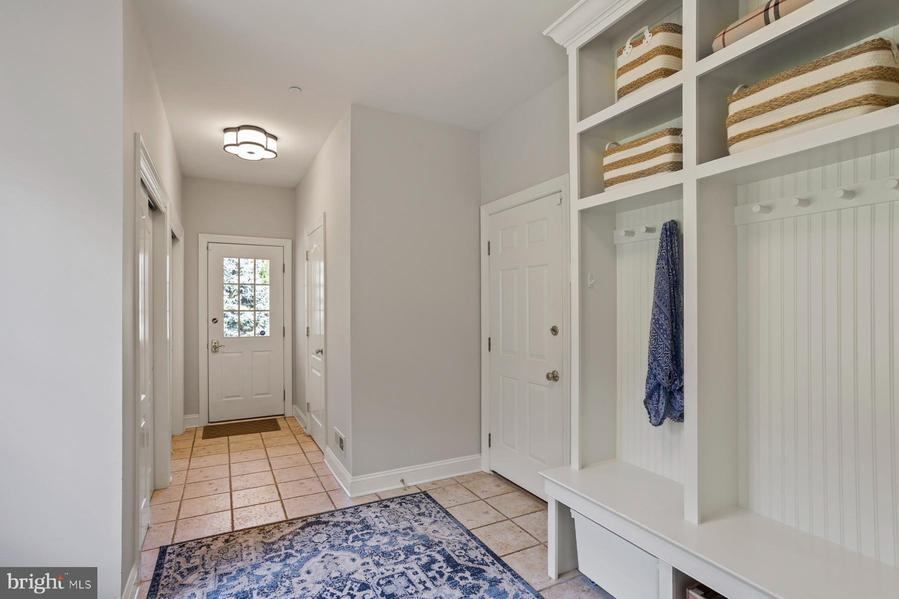 WHITEGATE - Residential