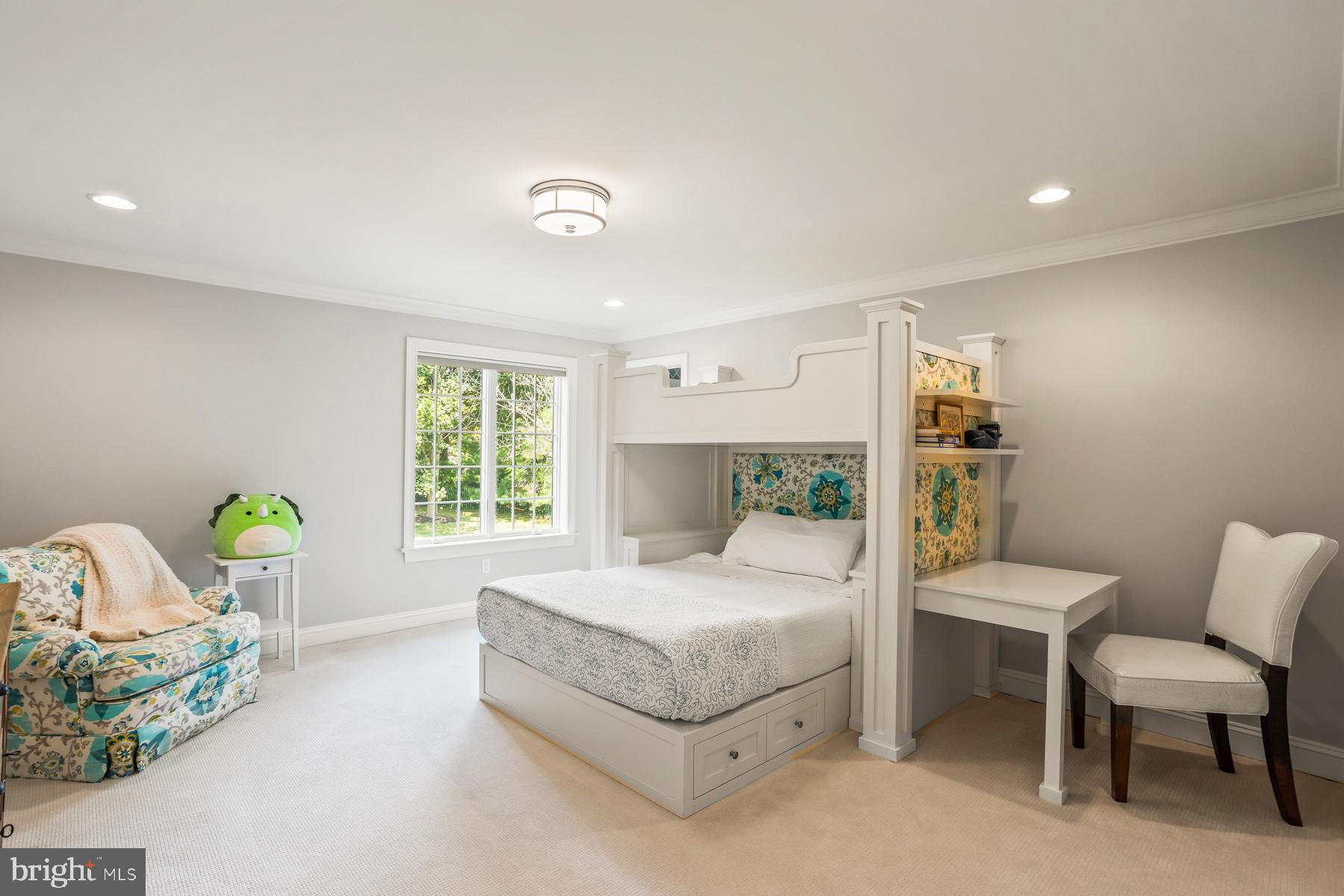 WHITEGATE - Residential