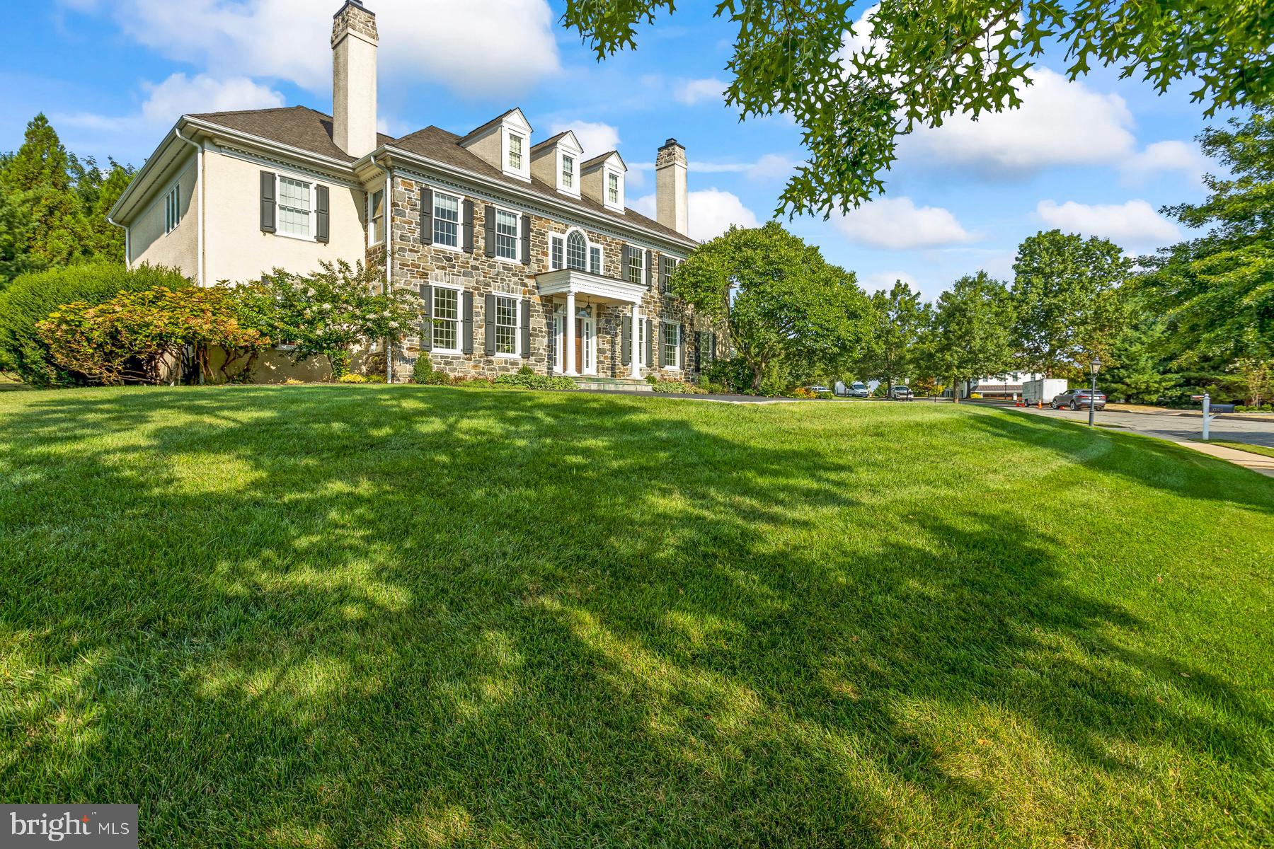 WHITEGATE - Residential